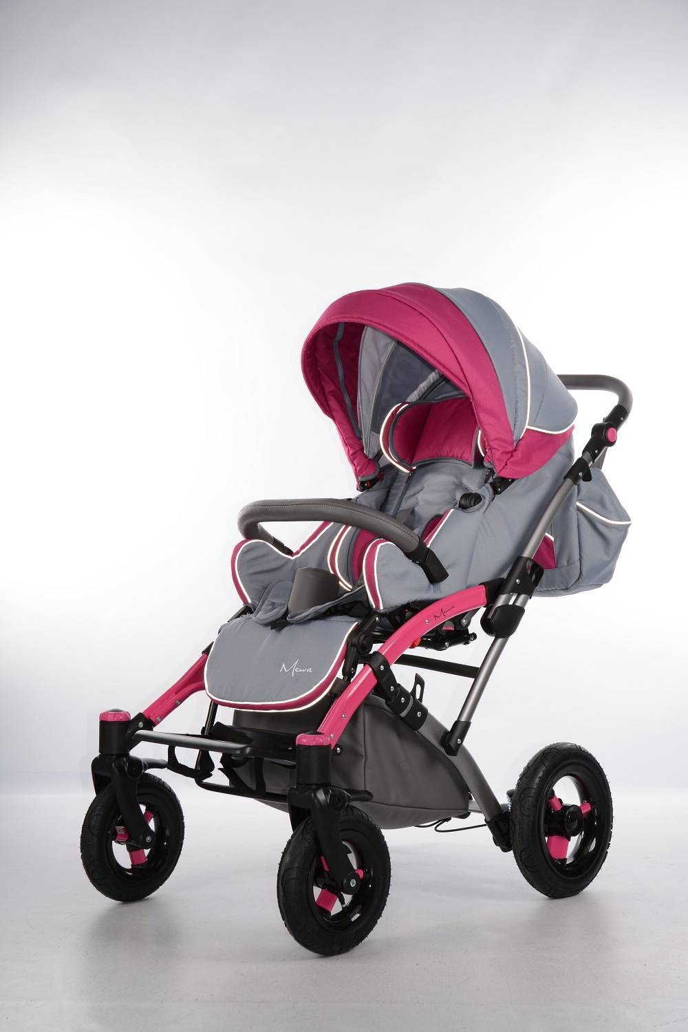 Wóżek inwalidzki dziecięcy Mewa